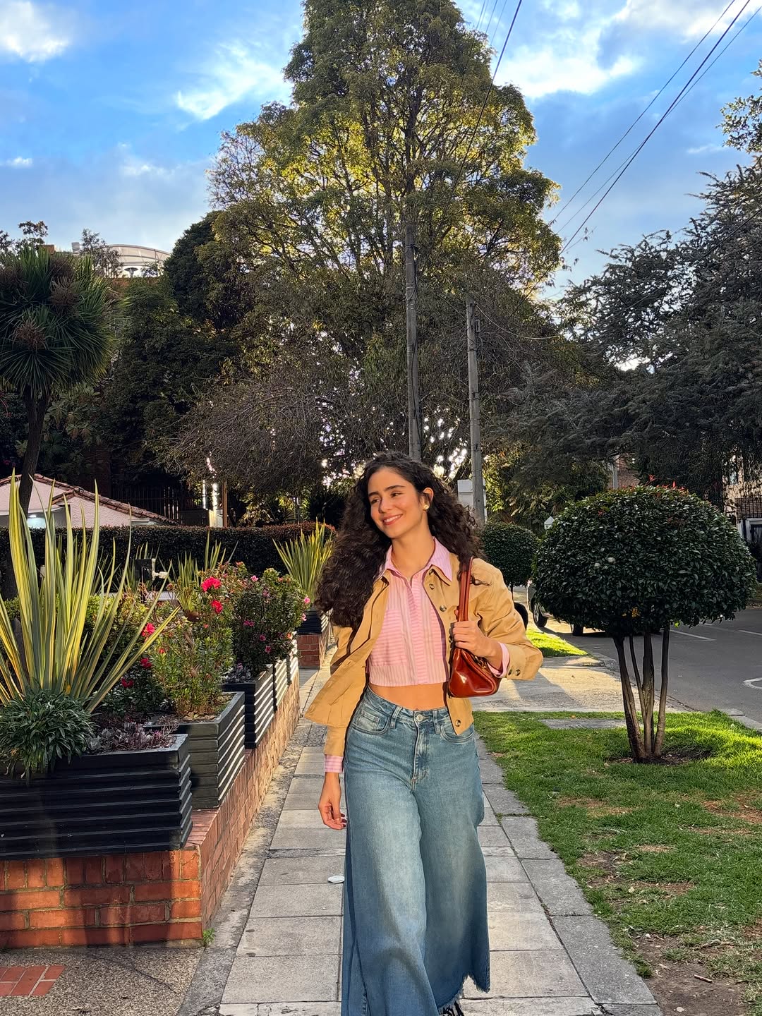 Primera semana en Bogotown🤌🏼✨
Seguiremos con la exploración, recomienden lugares 😏
#bogota #loreal #colombia #outfits